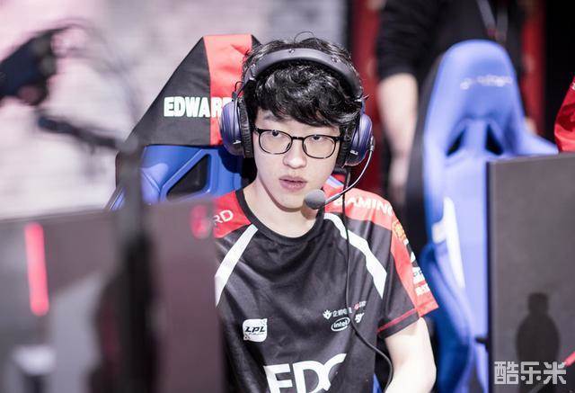 面对对方犀 面对对方犀