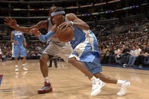 金约束内追 金约束内追